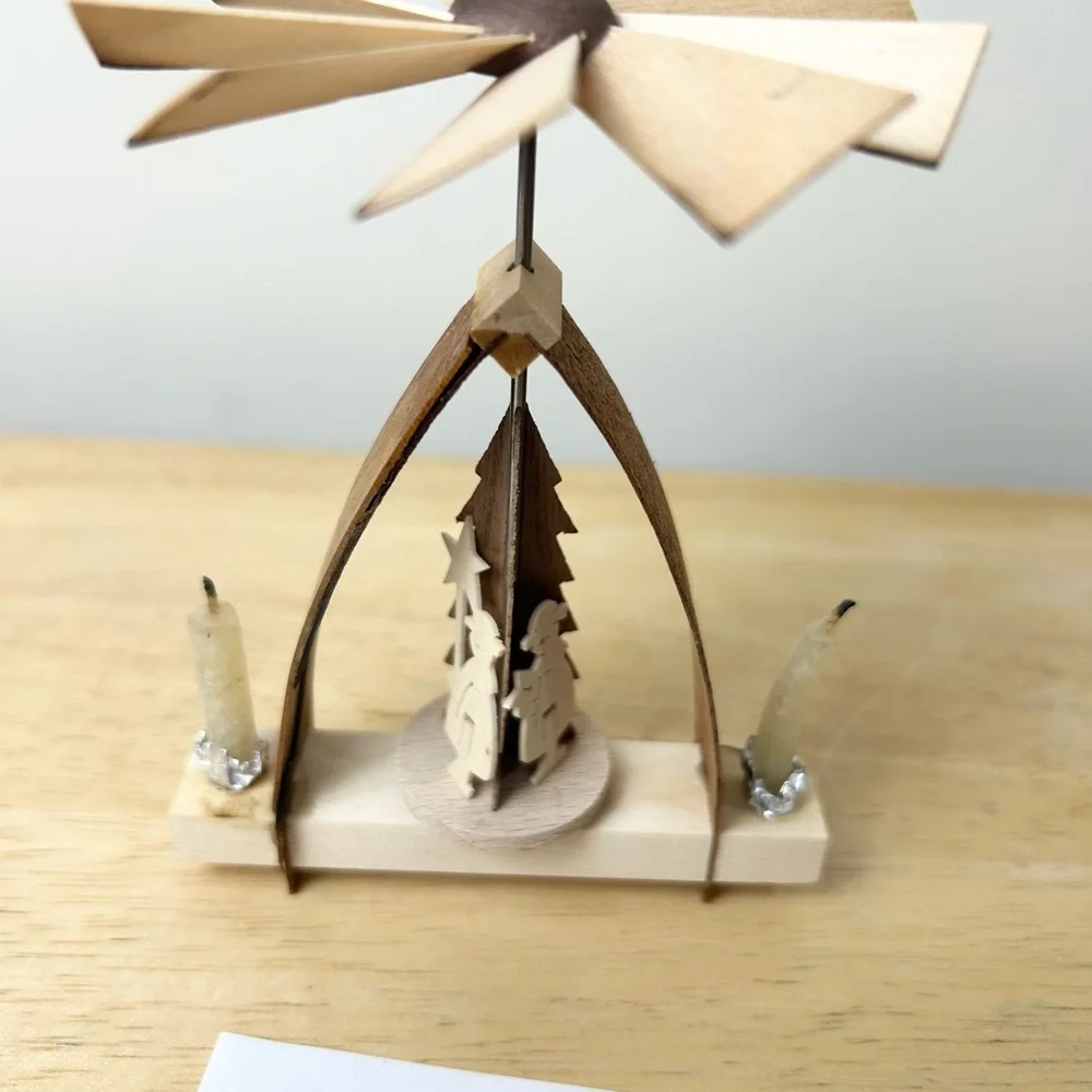 German Pyramid Carousel Erzgebirgische Holzsagearbeit Mini Wooden Handmade W/Box